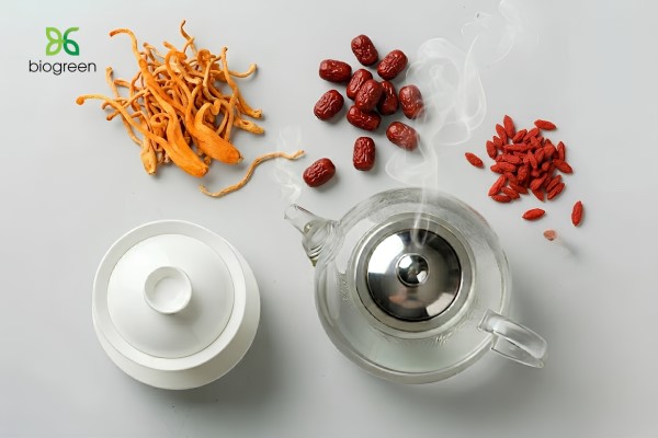 Hướng dẫn cách hãm trà đông trùng hạ thảo táo đỏ thơm ngon bổ dưỡng 2